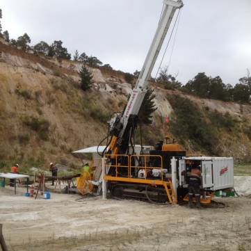 Rig 6: Track Mounted Boart Longyear LF90D